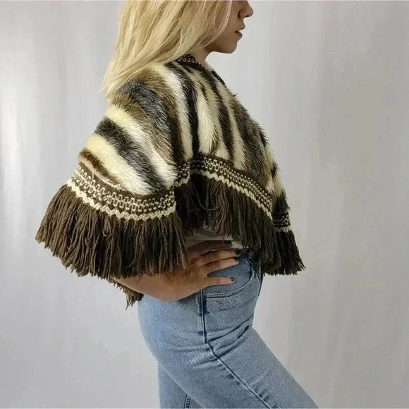 Vintage 70s Western Fur Fringe Poncho Bolero Fringe Collar / Shawl - Picture 9 of 11